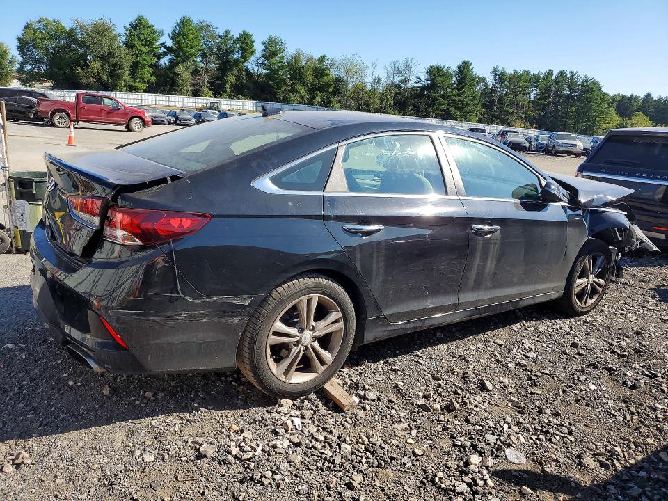 Photo 3 from auction – 2018 HYUNDAI SONATA with VIN 5NPE34AF9JH599556