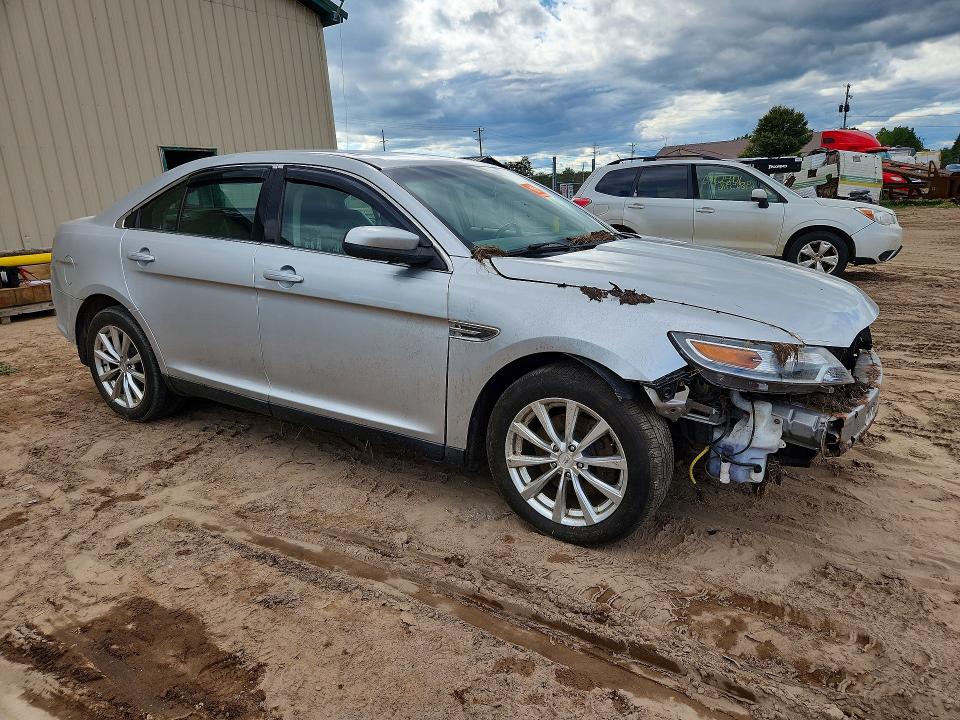Photo 4 from auction – 2010 FORD TAURUS with VIN 1FAHP2EW1AG153511