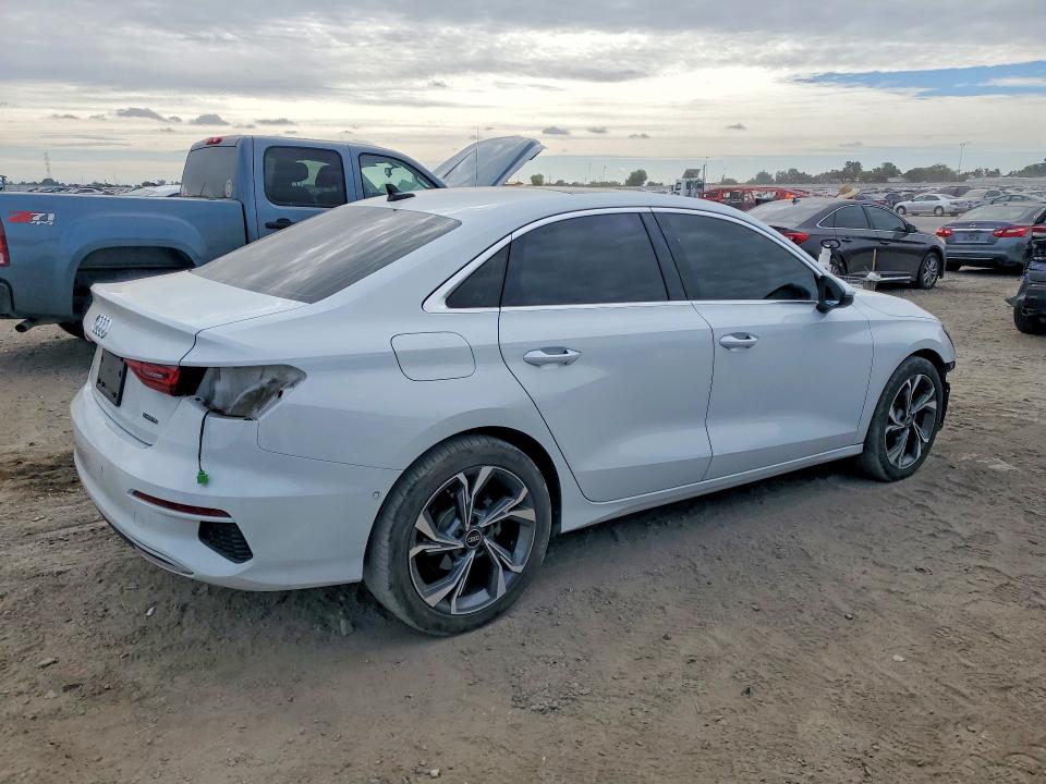 Photo 3 from auction – 2022 AUDI A3 with VIN WAUHUDGY6NA057523