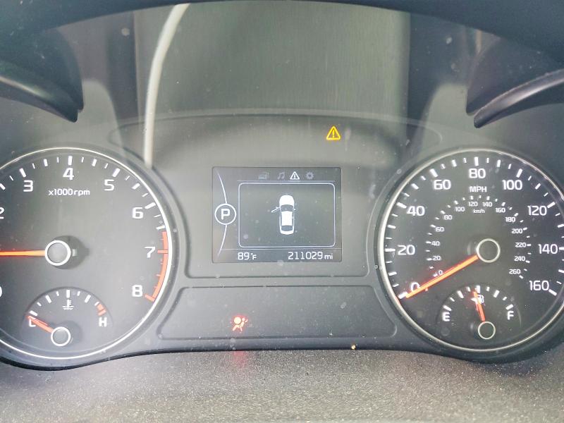 Photo 9 from auction – 2018 KIA OPTIMA with VIN 5XXGT4L32JG212045