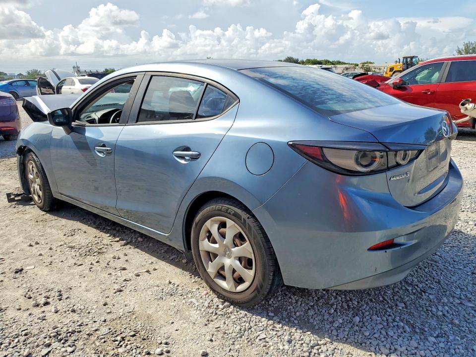 Photo 2 from auction – 2015 MAZDA 3 with VIN 3MZBM1U79FM124572