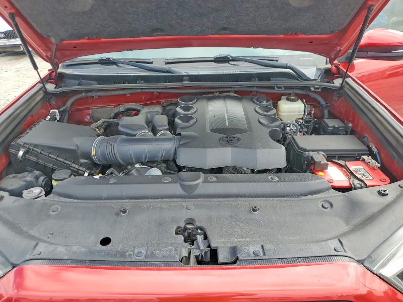Photo 12 from auction – 2020 TOYOTA 4RUNNER with VIN JTEBU5JR5L5812047