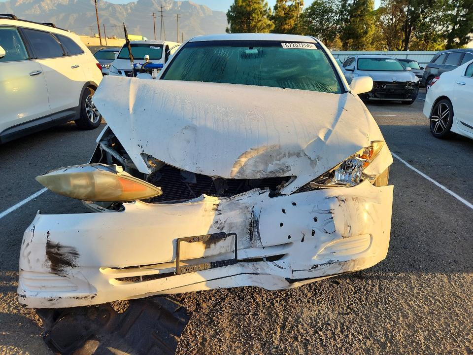 Photo 5 from auction – 2004 TOYOTA CAMRY with VIN 4T1BE32K14U370460