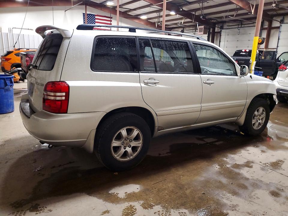 Снимка 3 от търг – 2003 TOYOTA HIGHLANDER с VIN JTEHF21A330153749