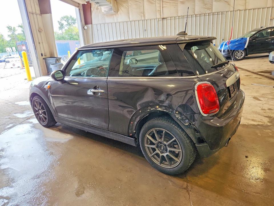 Zdjęcie 2 z aukcji – 2015 MINI COOPER z VIN WMWXM5C51F3A57175
