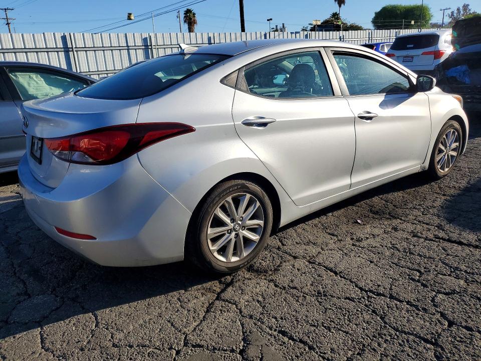 Photo 3 from auction – 2015 HYUNDAI ELANTRA with VIN 5NPDH4AE3FH599872
