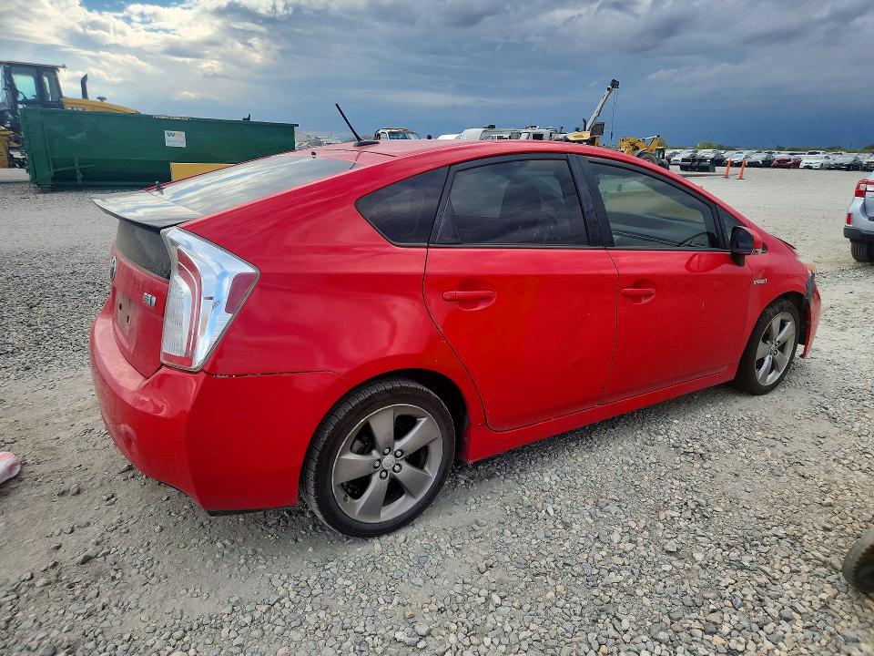 Фото 3 с аукциона – 2015 TOYOTA PRIUS с VIN JTDKN3DU6F0420167