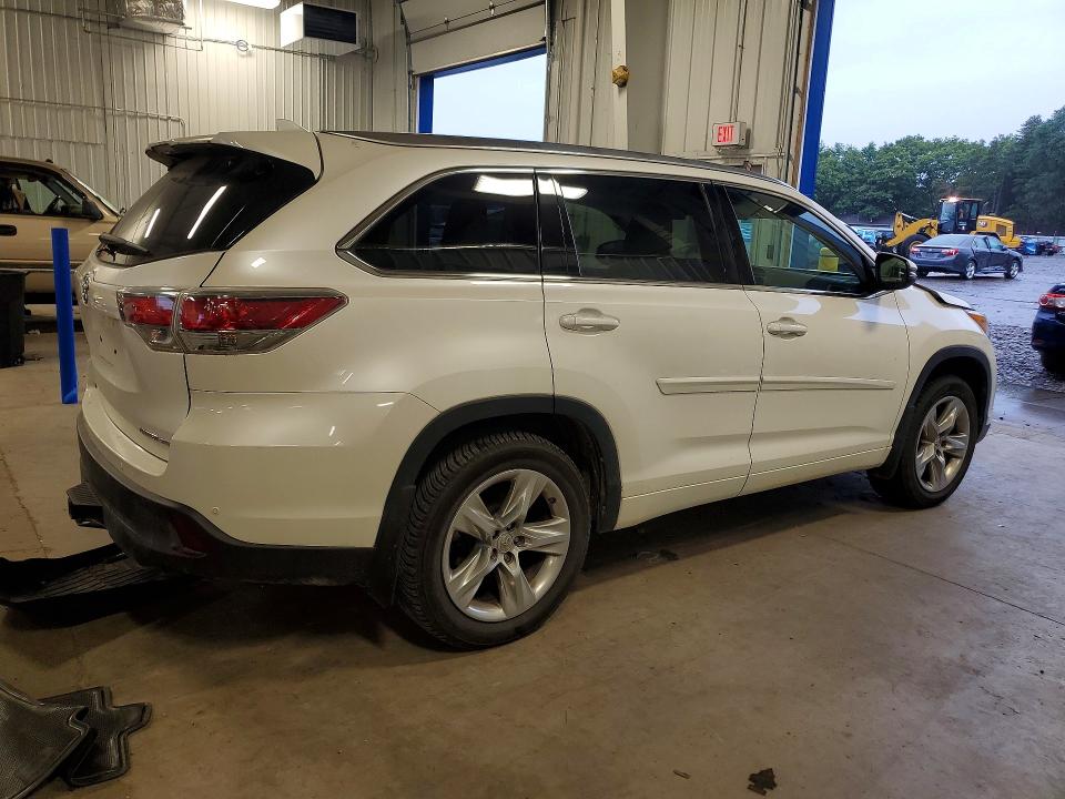 Снимка 3 от търг – 2015 TOYOTA HIGHLANDER с VIN 5TDDKRFH2FS099228