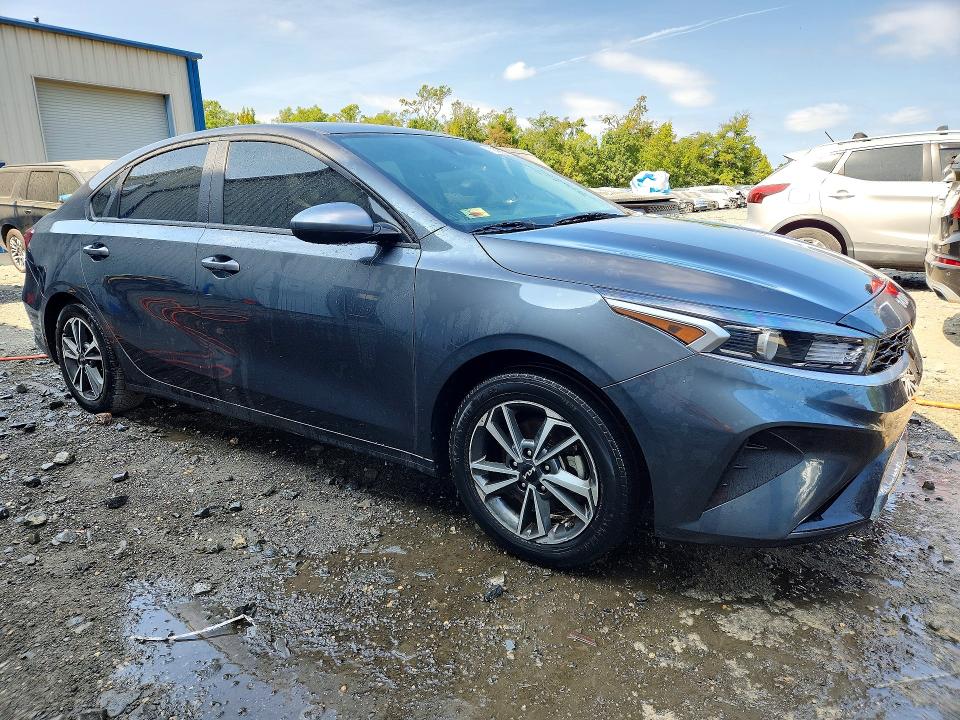 Photo 4 from auction – 2024 KIA FORTE with VIN 3KPF24AD1RE755031