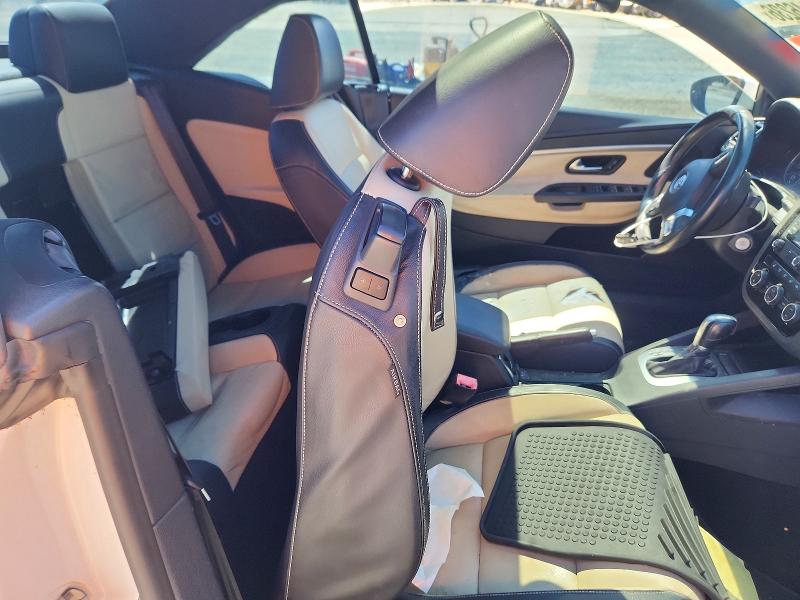 Photo 10 from auction – 2015 VOLKSWAGEN EOS with VIN WVWFW8AH8FV002456