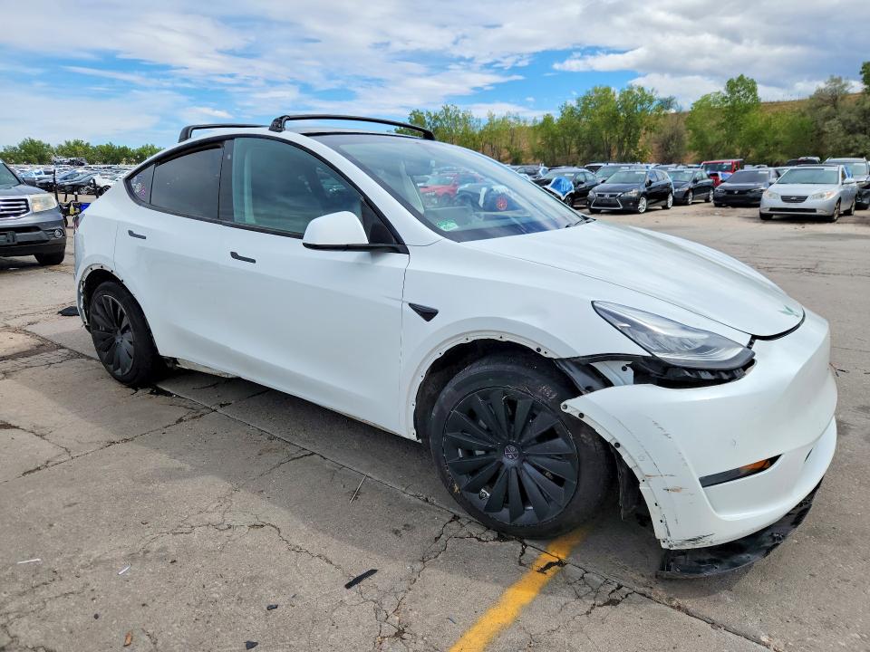 Photo 4 from auction – 2020 TESLA MODEL Y with VIN 5YJYGDEE6LF006725