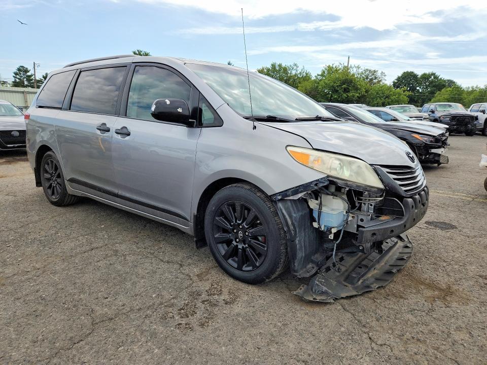 Photo 4 from auction – 2012 TOYOTA SIENNA with VIN 5TDDK3DC0CS042364