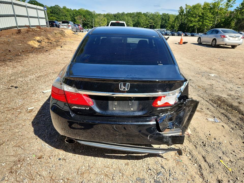 Photo 6 from auction – 2014 HONDA ACCORD with VIN 1HGCR2F53EA045227