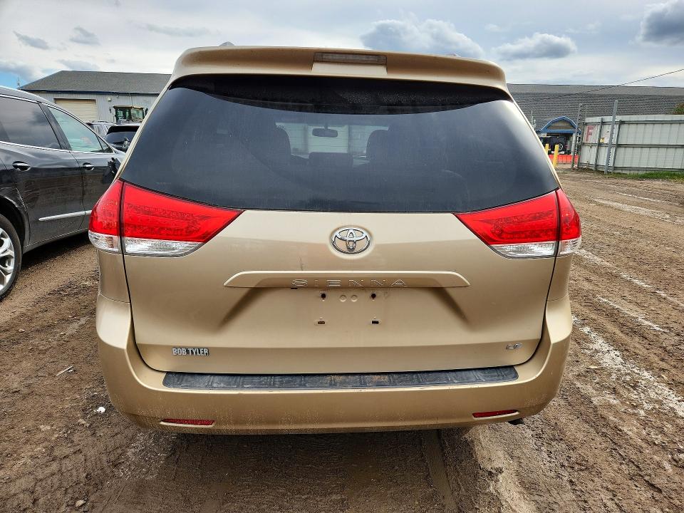 Снимка 6 от търг – 2011 TOYOTA SIENNA с VIN 5TDKK3DC9BS167708