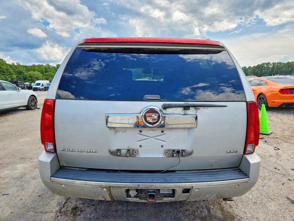 Photo 6 from auction – 2007 CADILLAC ESCALADE with VIN 1GYFK66887R208938