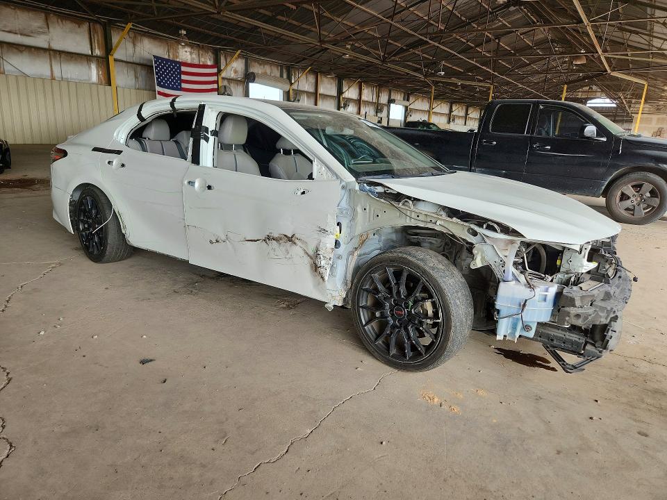Снимка 4 от търг – 2021 TOYOTA CAMRY с VIN 4T1K61AK4MU594874