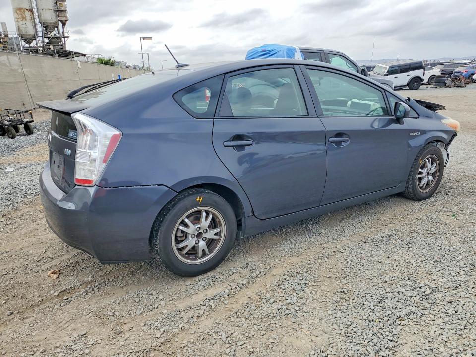 Photo 3 from auction – 2011 TOYOTA PRIUS with VIN JTDKN3DU4B0251826
