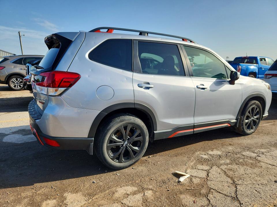 Фото 3 с аукциона – 2022 SUBARU FORESTER с VIN JF2SKAJC9NH512965