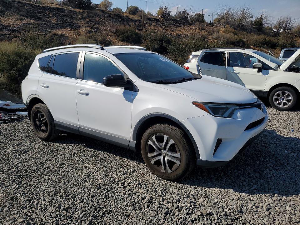 Photo 4 from auction – 2016 TOYOTA RAV4 with VIN 2T3BFREV3GW538598