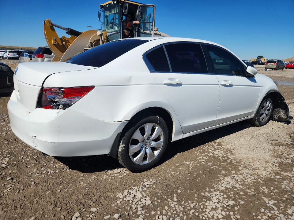 Photo 3 from auction – 2008 HONDA ACCORD with VIN JHMCP26788C018151