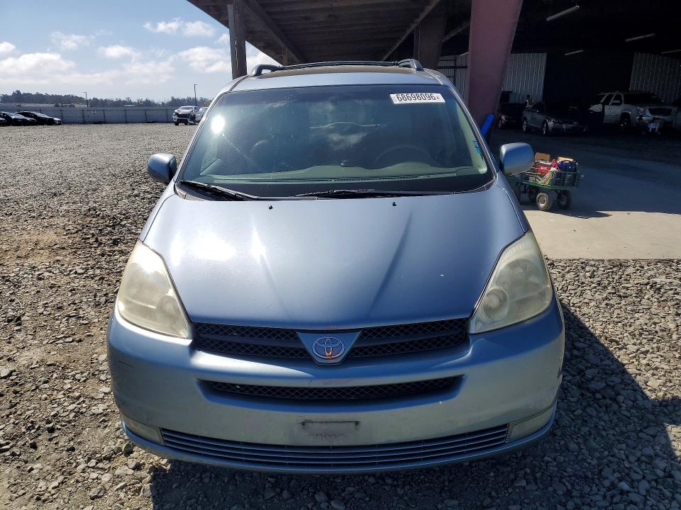 Photo 5 from auction – 2004 TOYOTA SIENNA with VIN 5TDZA22C74S162931