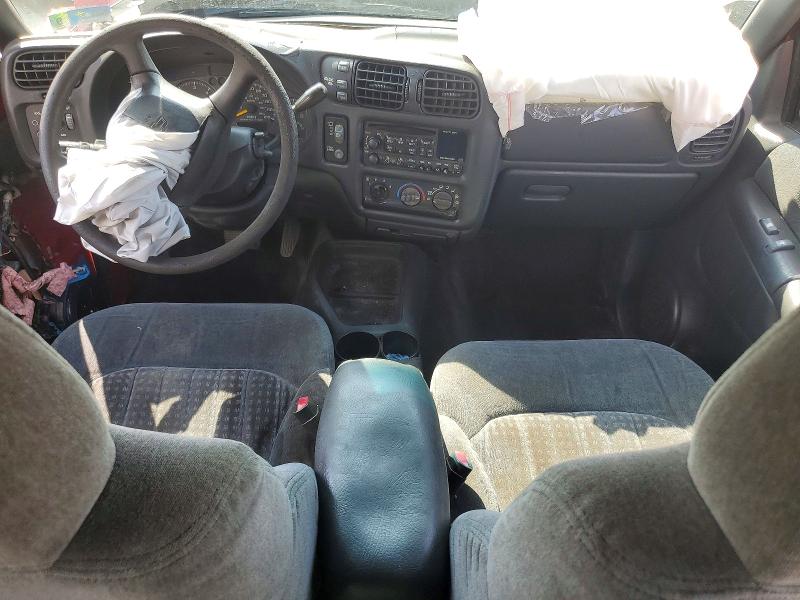Снимка 8 от търг – 2000 CHEVROLET BLAZER с VIN 1GNDT13W3Y2316501