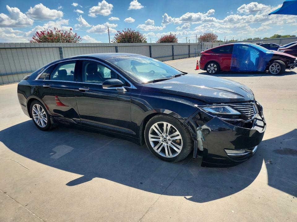 Zdjęcie 4 z aukcji – 2014 LINCOLN MKZ z VIN 3LN6L2GK8ER805719