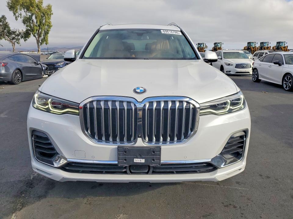 Photo 5 from auction – 2020 BMW X7 with VIN 5UXCW2C02L9C89693