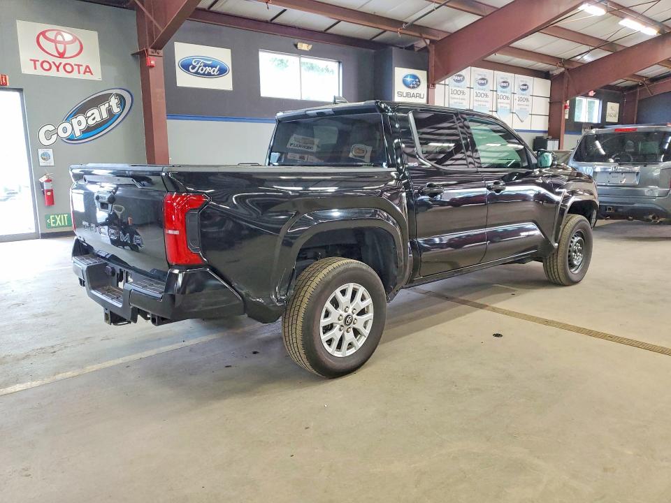 Photo 3 from auction – 2025 TOYOTA TACOMA with VIN 3TMLB5JN4SM148201