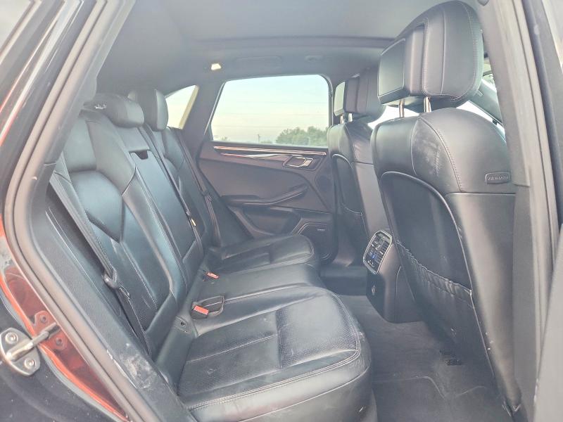 Photo 10 from auction – 2017 PORSCHE MACAN with VIN WP1AA2A57HLB05277