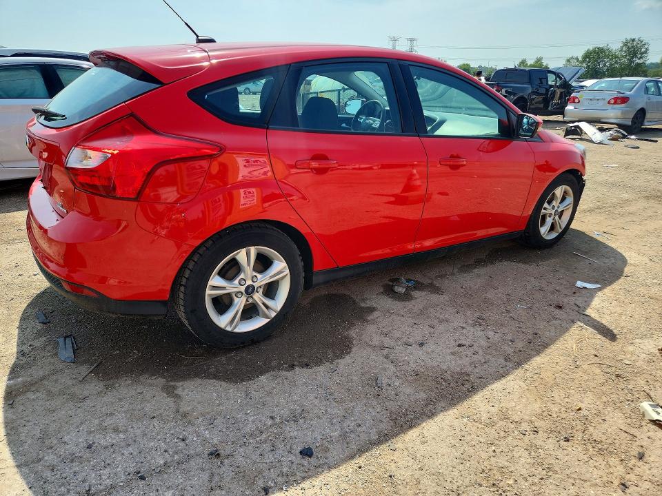 Photo 3 from auction – 2014 FORD FOCUS with VIN 1FADP3K28EL462797
