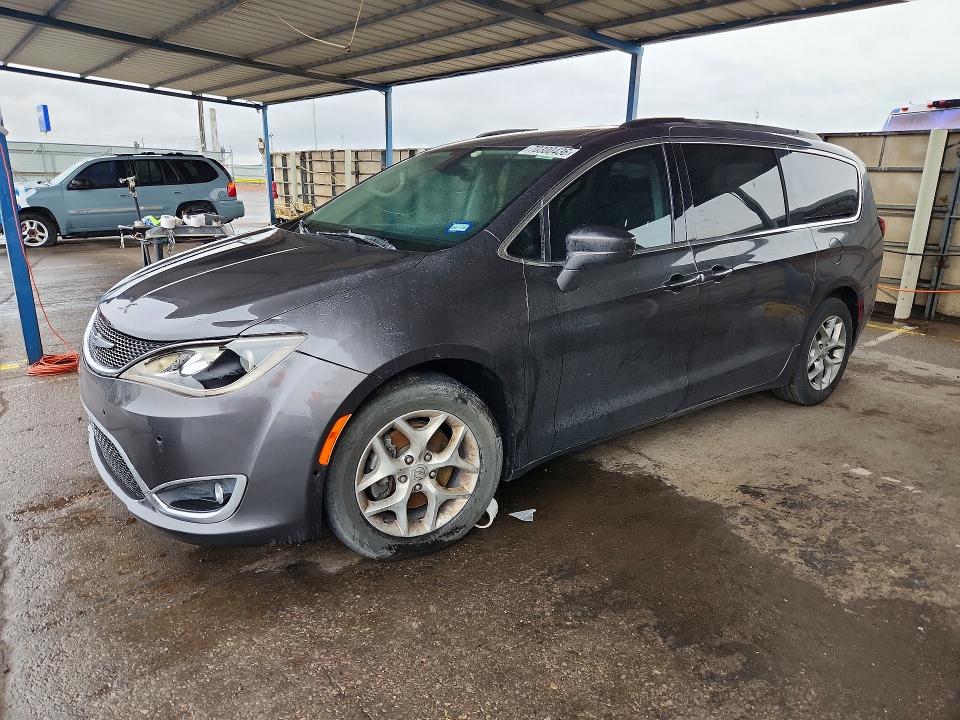 2019 CHRYSLER PACIFICA - Търг №70300436