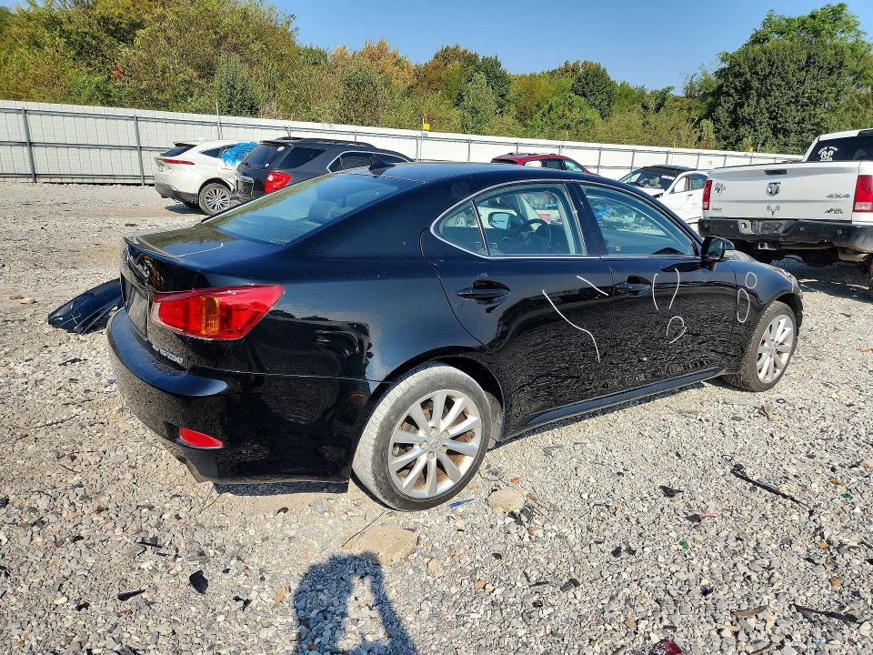 Photo 3 from auction – 2009 LEXUS IS with VIN JTHCK262092030031
