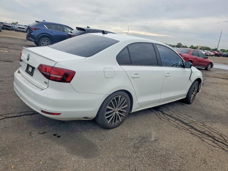 Photo 3 from auction – 2016 VOLKSWAGEN JETTA with VIN 3VWD17AJ8GM343772