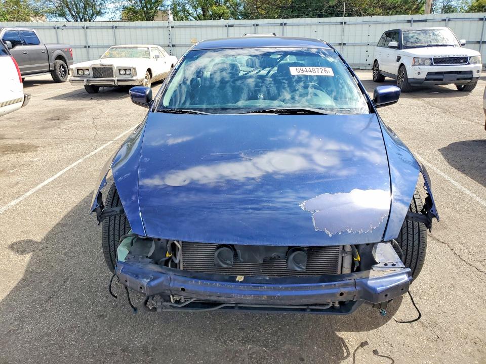 Photo 5 from auction – 2004 HONDA ACCORD with VIN 1HGCM66304A058388