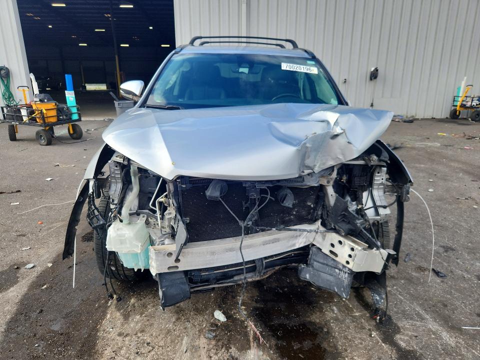 Снимка 5 от търг – 2017 TOYOTA HIGHLANDER с VIN 5TDJZRFH4HS379069