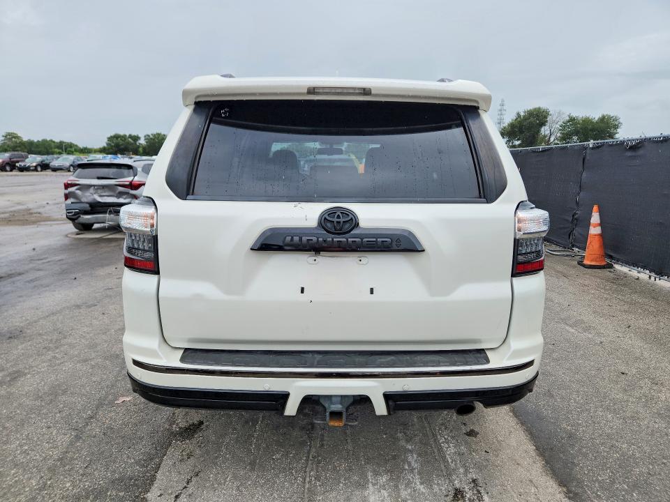 Photo 6 from auction – 2019 TOYOTA 4RUNNER with VIN JTEZU5JR6K5203966