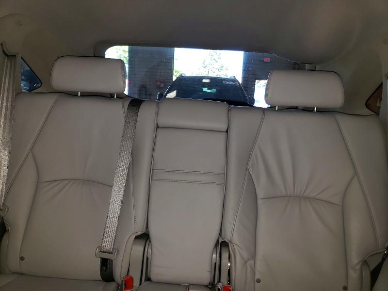 Photo 10 from auction – 2008 LEXUS RX with VIN 2T2HK31UX8C077133