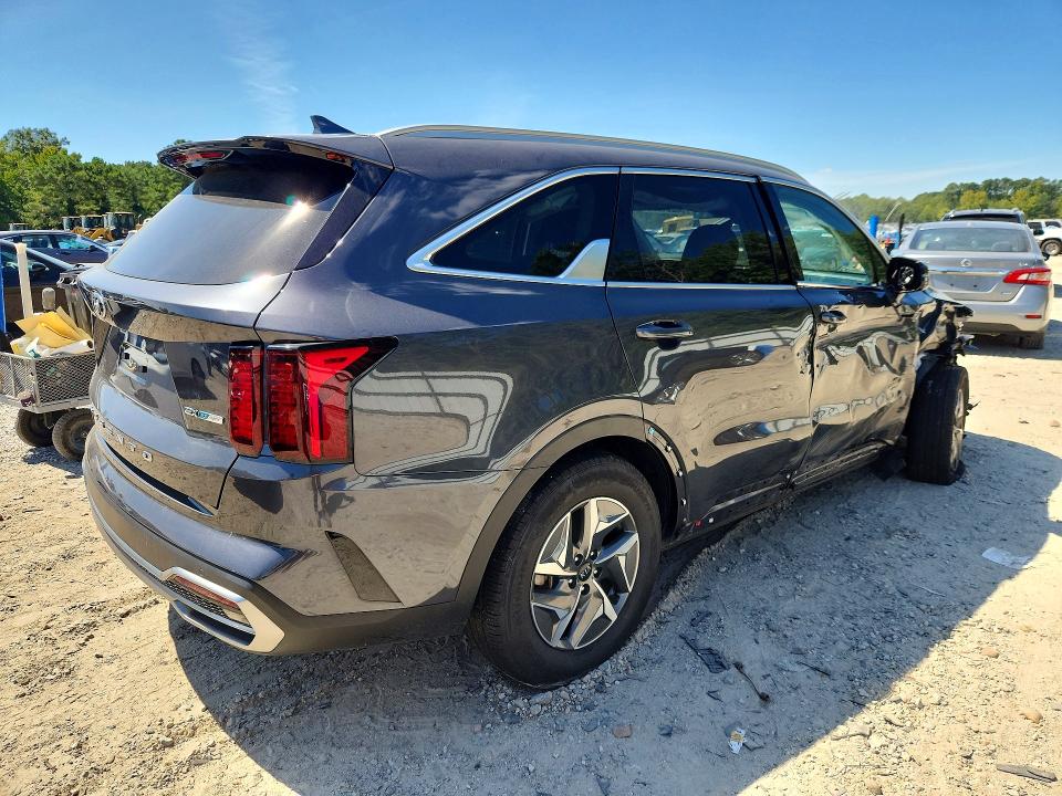 Photo 3 from auction – 2021 KIA SORENTO with VIN KNDRH4LG6M5045162