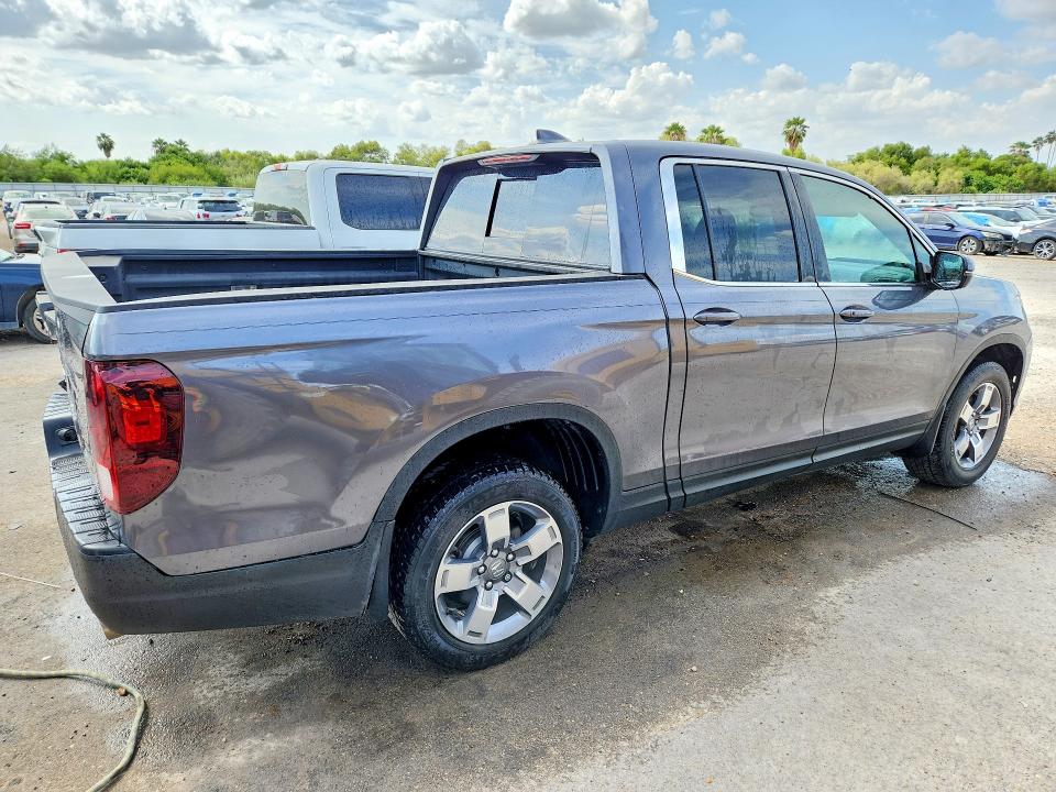 Photo 3 from auction – 2025 HONDA RIDGELINE with VIN 5FPYK3F53SB012186