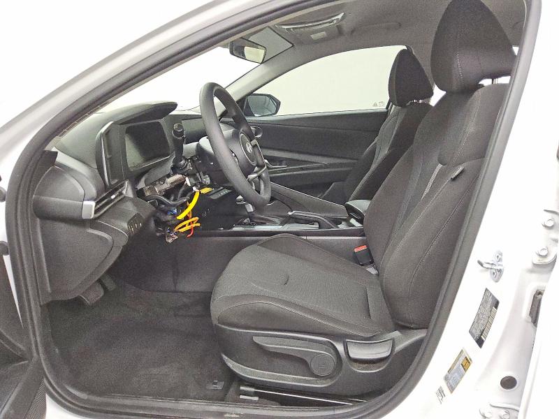 Снимка 7 от търг – 2025 HYUNDAI ELANTRA с VIN KMHLL4DG2SU003315