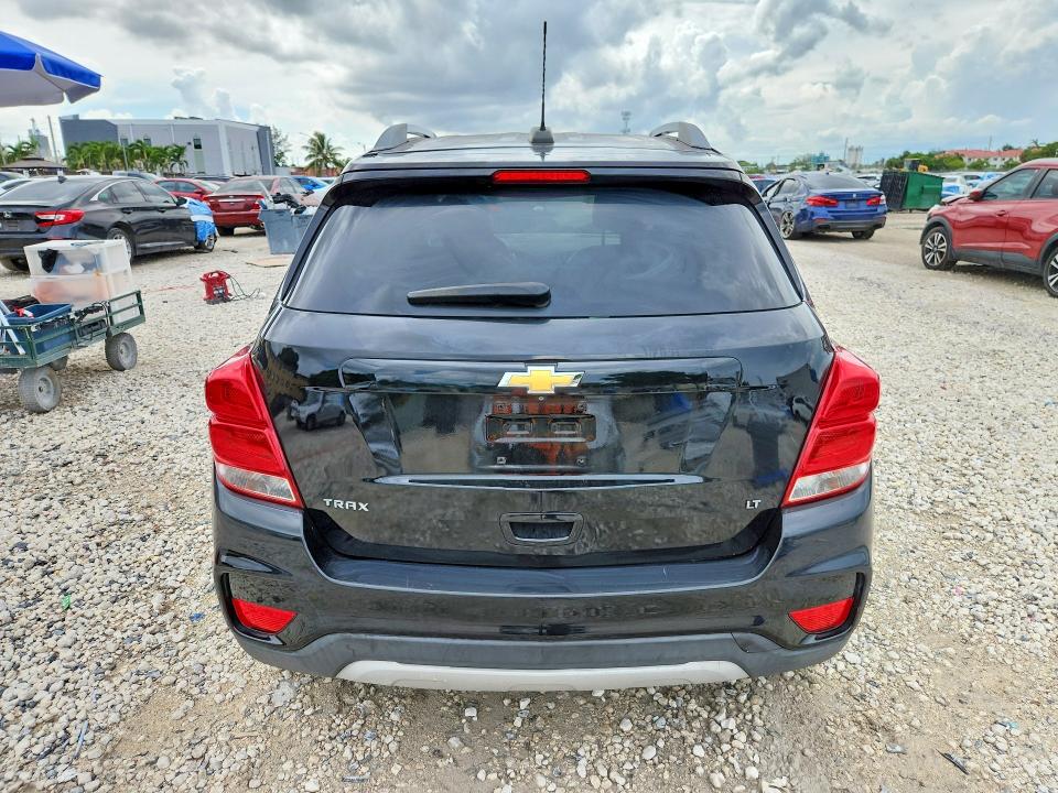 Photo 6 from auction – 2017 CHEVROLET TRAX with VIN 3GNCJLSB8HL190923