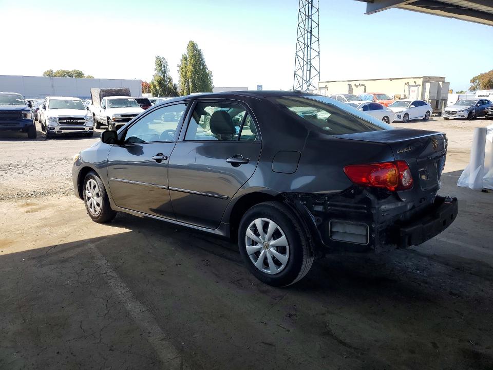 Снимка 2 от търг – 2010 TOYOTA COROLLA с VIN 1NXBU4EEXAZ260890
