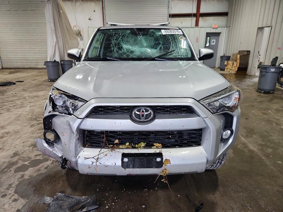 Photo 5 from auction – 2016 TOYOTA 4RUNNER with VIN JTEBU5JR8G5403384
