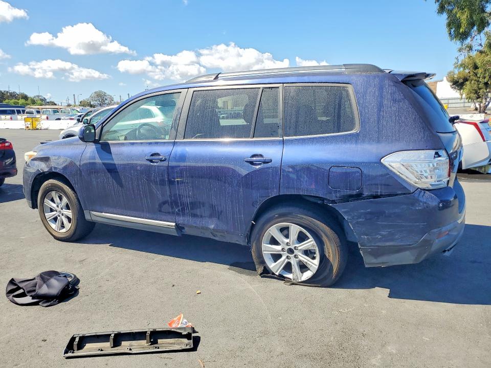 Photo 2 from auction – 2013 TOYOTA HIGHLANDER with VIN 5TDZK3EH7DS100567