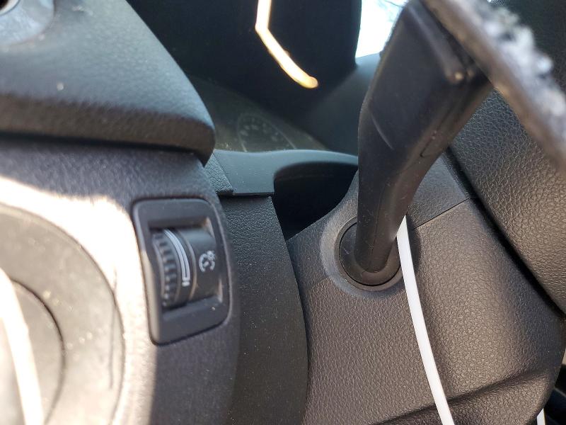 Снимка 9 от търг – 2012 VOLKSWAGEN TIGUAN с VIN WVGBV7AX2CW001808