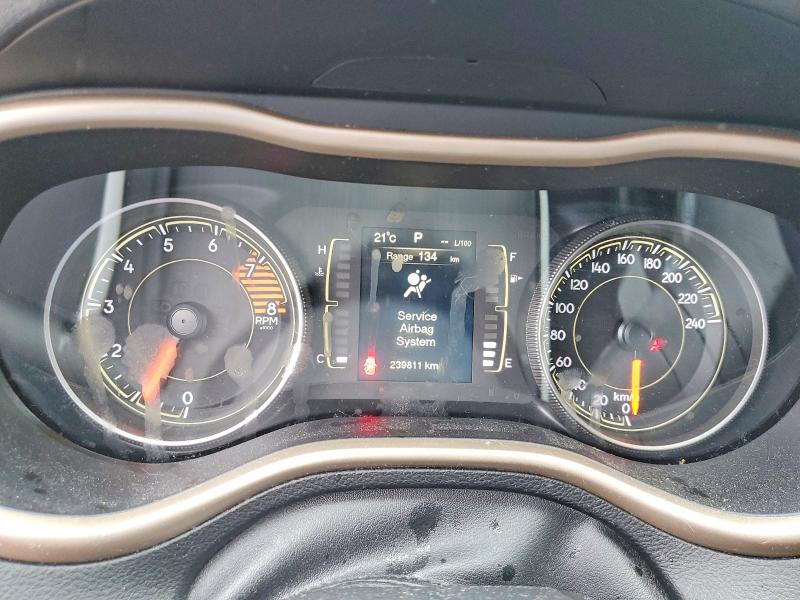 Photo 9 from auction – 2016 JEEP CHEROKEE with VIN 1C4PJMCS0GW173847