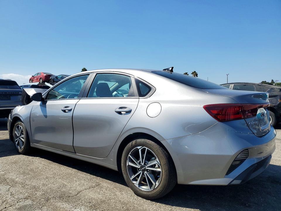 Photo 2 from auction – 2023 KIA FORTE with VIN 3KPF24AD5PE558747