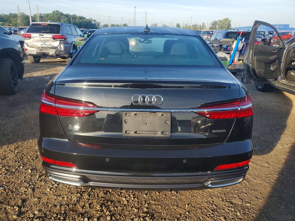 Foto 6 de la subasta – 2021 AUDI A6 con VIN WAUM2AF28MN037992