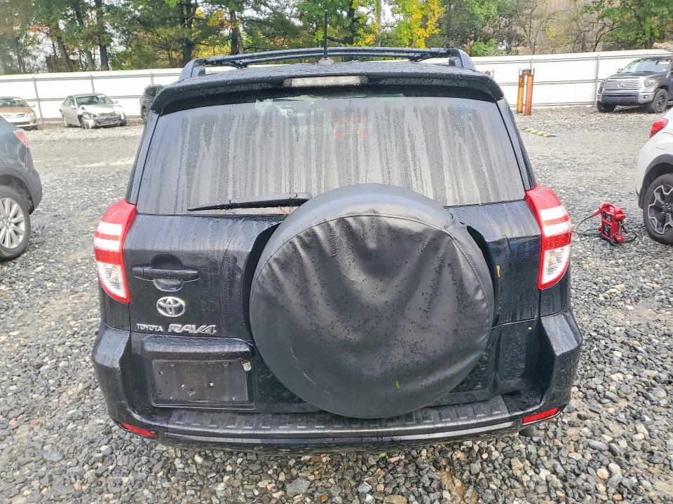 Снимка 6 от търг – 2010 TOYOTA RAV4 с VIN JTMZF4DV8AD025872